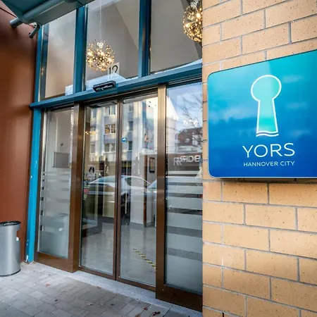 Yors Hotel 3*