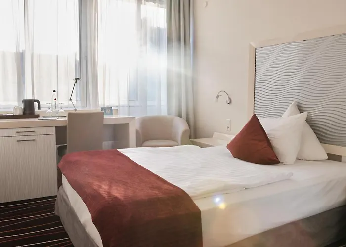 Yors Hotell 3*
